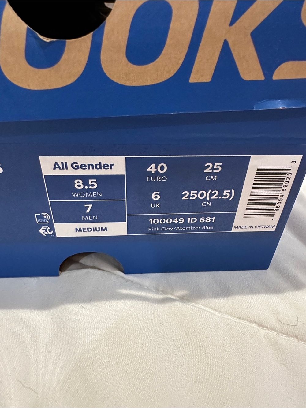 Brooks Hyperion Elite Sneakers in Coral and Light Blue - Picture 2 of 2